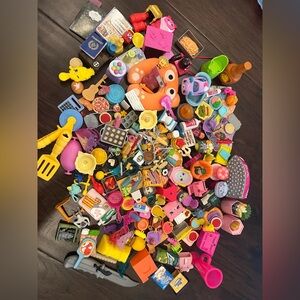 Mixed toy small stuff